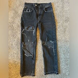Highrise distressed black cropped jeans